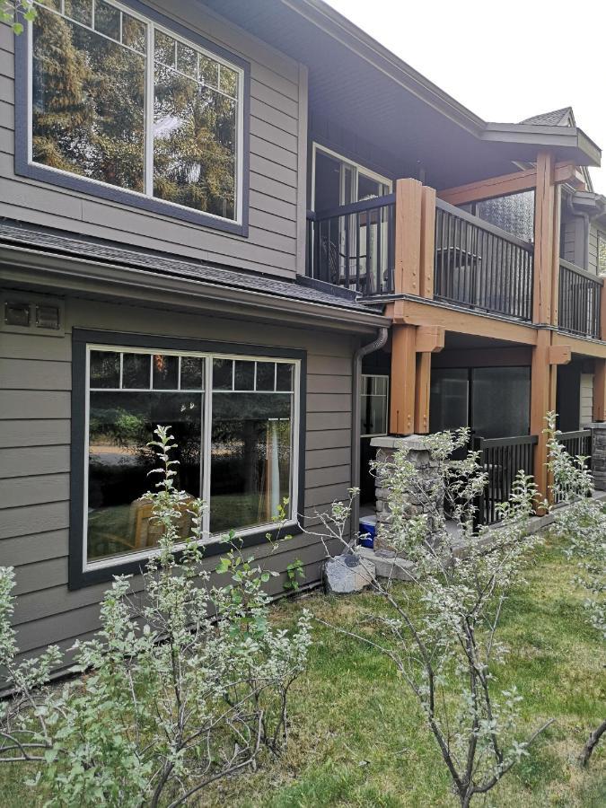 Appartamento Rocky Mountain Getaway Canmore Esterno foto