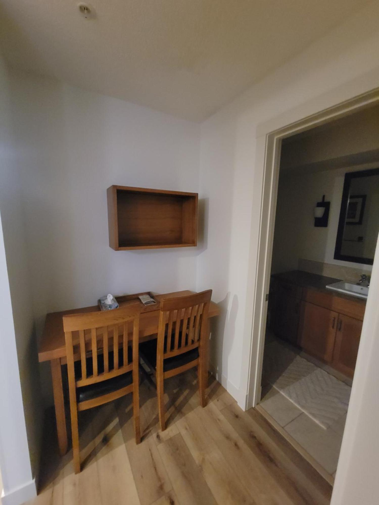 Appartamento Rocky Mountain Getaway Canmore Esterno foto