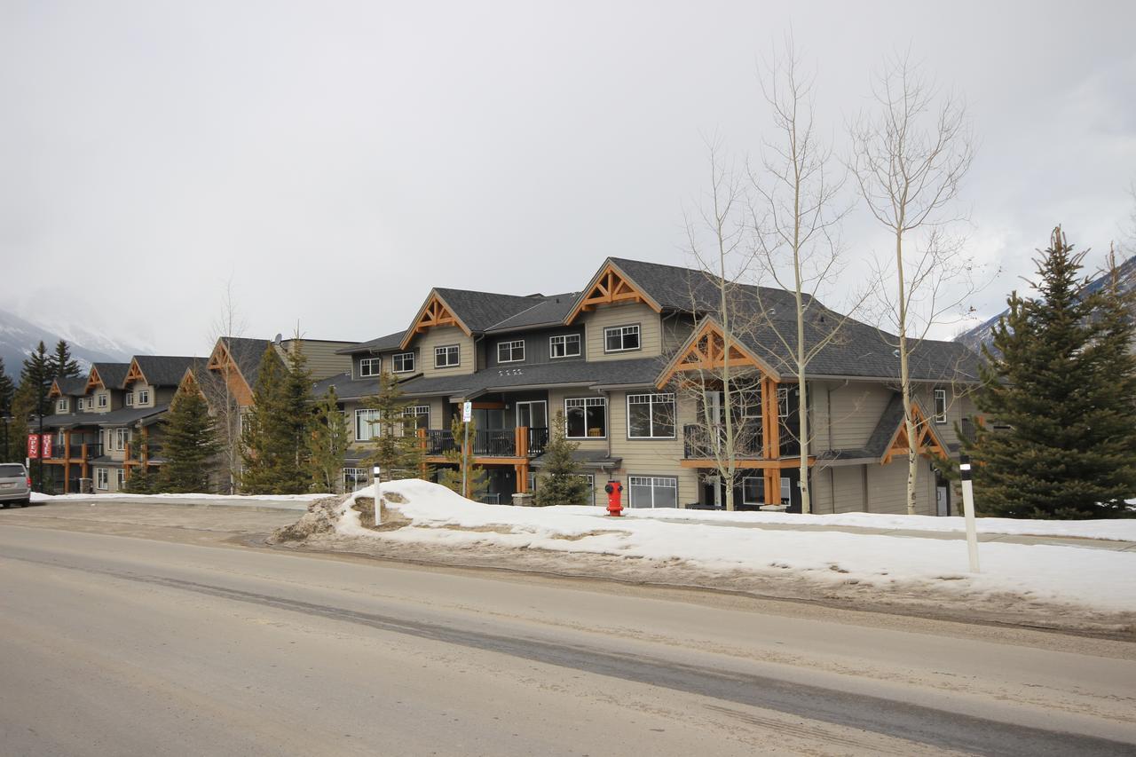 Appartamento Rocky Mountain Getaway Canmore Esterno foto